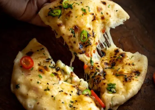 Cheese & Chilli Naan