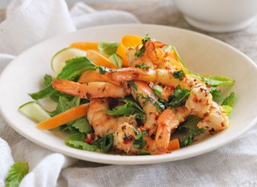 chilli-lemongrass-prawns-with-coriander-pistou-79609-1